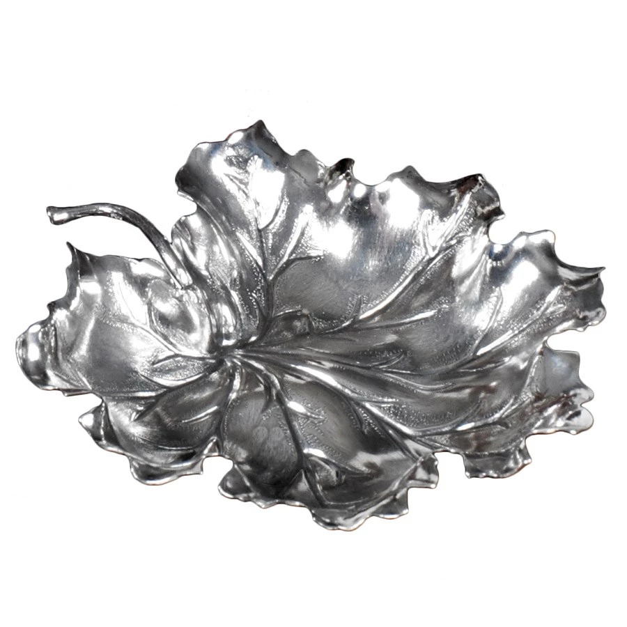 Buccellati Geranium Sterling Silver Leaf Dishes 4 Buccellati Geranium Sterling Silver Leaf Dishes - Image 2