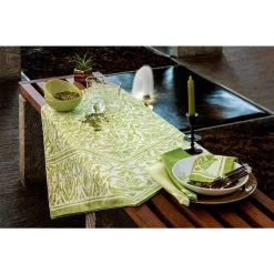 Scully & Scully Saint Tropez Satin Tablecloth, Green